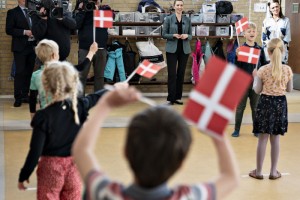 چگونه دانمارک دانش‌آموزان را بسیار زود به کلاس‌های درس بازگرداند؟