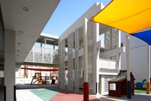 معماری و طراحی مدرسه ابتدایی توسط R+D Studio