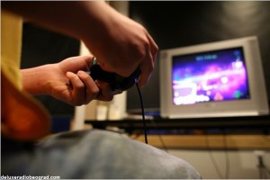 زیان‌ها وسودهای بازی‌های ویدئویی- رایانه ای