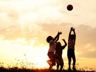 آیا بازی‌ های رقابتی برای کودکان خوب است؟